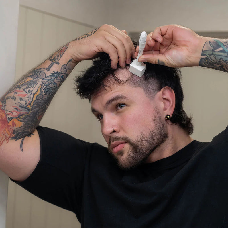 Druk zachtjes op het gewenste gebied, gelijkmatig verdelen.